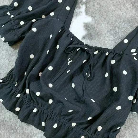Polka Dot Puff Sleeve Top - Picture 6 of 11